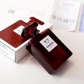 Название бренда： Chanel No. 5 Eau de Toilette Объем： 100 мл Стран