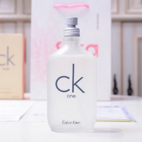 Название бренда： Calvin Klein / CK One 1994 Упаковка товара： полн