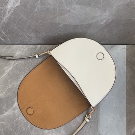 Coach/蔻驰 Модель c3597 Ellen Crossbody Сумка-седло с хризантемой