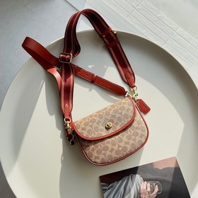 Coach/蔻驰 Модель ca093 Карамельный цвет Ретро сумка-седло через пл