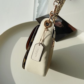 Сумка Kleo серии Coach/Kleo с клапаном на застежке и кожа с текст