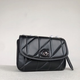 Coach, модель： C8560, стеганая сумка через плечо PILLOW MADISON,