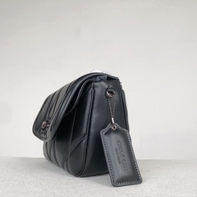 Coach, модель： C8560, стеганая сумка через плечо PILLOW MADISON, 