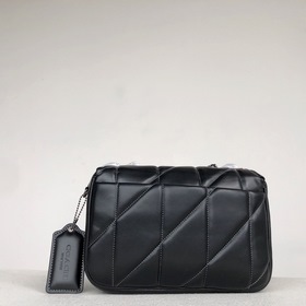 Coach, модель： C8560, стеганая сумка через плечо PILLOW MADISON, 