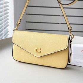Coach/蔻驰 Старая модная сумка через плечо с буквой на передней час