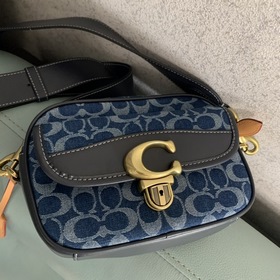 COACH/蔻驰 Модель CA076 Сумка для фотоаппарата Сумка через плечо 蔻驰