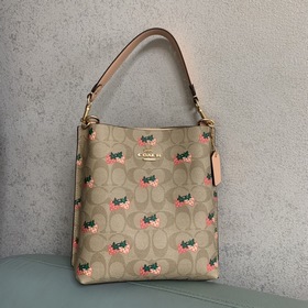 Coach классическая сумка-бакет с клубничным принтом, модель CB602