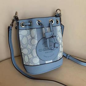 Coach Модель C8322 Мини-сумка с широкими бретелями через плечо Ра