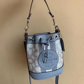 Coach Модель C8322 Мини-сумка с широкими бретелями через плечо Ра