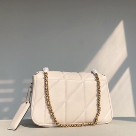 Coach, модель： C8560, стеганая сумка через плечо PILLOW MADISON, 