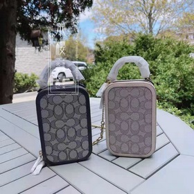 COACH/蔻驰 Женская классическая модная сумка через плечо Модель 486
