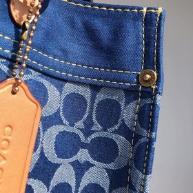 Coach / Код модели： CA108 Большая сумка Field Tote из серии Denim