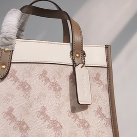 Coach/蔻驰 Модель： C3866 Field Tote с логотипом кареты Классически