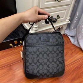 Мужская сумка через плечо COACH из кожи первого слоя. Артикул： 35