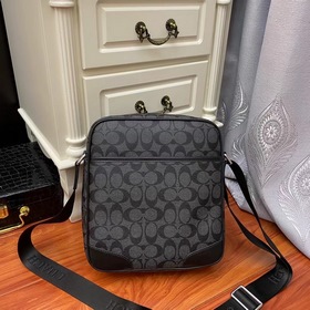 Мужская сумка через плечо COACH из кожи первого слоя. Артикул： 35