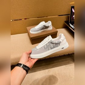DIOR Мужская обувь высокого класса. Верхняя часть обувизготовлена
