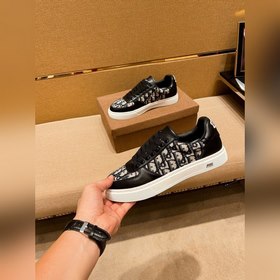 DIOR Мужская обувь высокого класса. Верхняя часть обувизготовлена