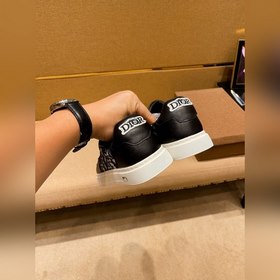 DIOR Мужская обувь высокого класса. Верхняя часть обувизготовлена