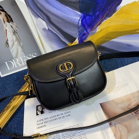 Dior BOBBY – новая модель сумки в стиле ретро для ранней осени Ре