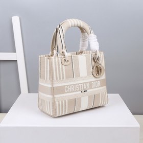 DIOR Lady D-Lite с пятью вышитыми полосками, средний размер Новая