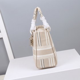 DIOR Lady D-Lite с пятью вышитыми полосками, средний размер Новая