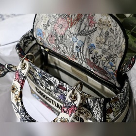 DIOR Lady Dior вышитая серия «Полевые цветы» светло-золотистого ц