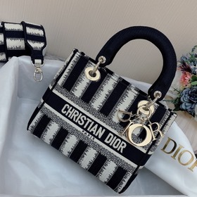 Новая вышитая сумка Dior Lady Dior в синем цвете, модель № 9027 Э