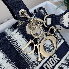 Новая вышитая сумка Dior Lady Dior в синем цвете, модель № 9027 Э