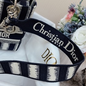 Новая вышитая сумка Dior Lady Dior в синем цвете, модель № 9027 Э