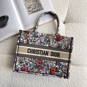 DIOR Роза 21 Новогодняя ограниченная серия Очень красиво! Выпуска