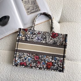DIOR Роза 21 Новогодняя ограниченная серия Очень красиво! Выпуска