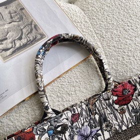 DIOR Роза 21 Новогодняя ограниченная серия Очень красиво! Выпуска