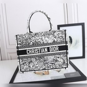 DIOR Lady Средняя сумка-тоут с вышивкой «Природа» Модель： D1286