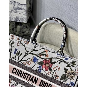 DIOR TOTE сумка с розовым узором Впервые представленная сумка TOT