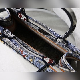 Dior Book Tote Кокосовая роща, маленькая сумка Большинство людей,