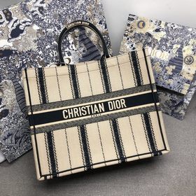 DIOR Book Tote, большой размер Большинство людей, покупающих пред