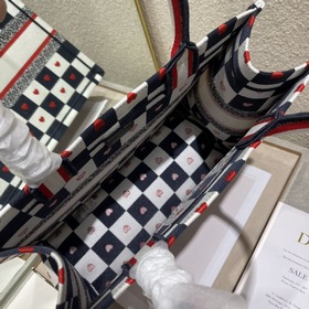 Сумка для покупок Dior book tote Черно-белая клетка сердечками А