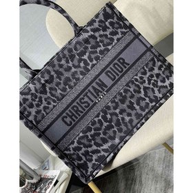 DIOR Book Tote сумка с леопардовым принтом Когда большинство люд