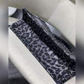DIOR Book Tote сумка с леопардовым принтом Когда большинство люд