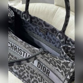 DIOR Book Tote сумка с леопардовым принтом Когда большинство люд
