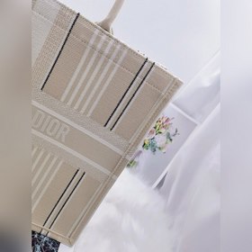 DIOR Женская сумка Тот-баг с полосками цветабрикоса Впервые предс