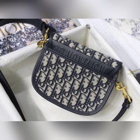 DIOR IT BAG, маленькая модель S8010 Средний размер M8010 DIOR IT 