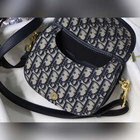 DIOR IT BAG, маленькая модель S8010 Средний размер M8010 DIOR IT 