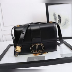 DIOR Lady Dior Montagne с черной эмалевой застежкой Модель： D671