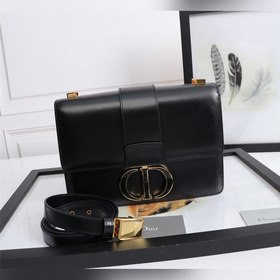 DIOR Lady Dior Montagne с черной эмалевой застежкой Модель： D671