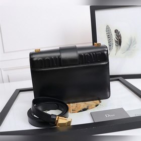 DIOR Lady Dior Montagne с черной эмалевой застежкой Модель： D671