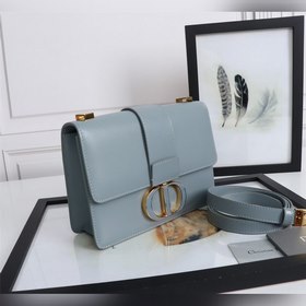 DIOR Lady Dior Серебристая эмалевая застежка, модель： D6712 Сери