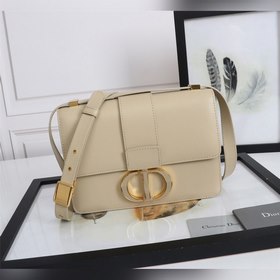 DIOR Lady Dior Монтень с пряжкой из эмали цвета миндального цвет