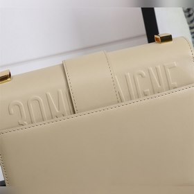 DIOR Lady Dior Монтень с пряжкой из эмали цвета миндального цвет