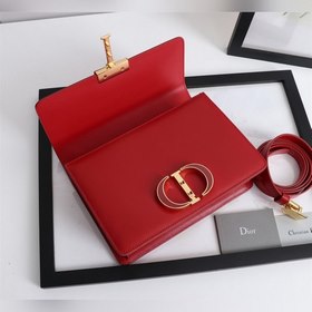 DIOR Lady Dior Монтень с пряжкой из эмали цвета миндального цвет